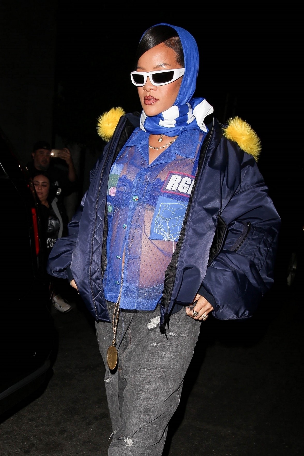 rihanna-pregnant-at-super-bowl-thefappening-cfd-11-1 Rihanna Flaunts Her Baby Bump At Super Bowl 2022