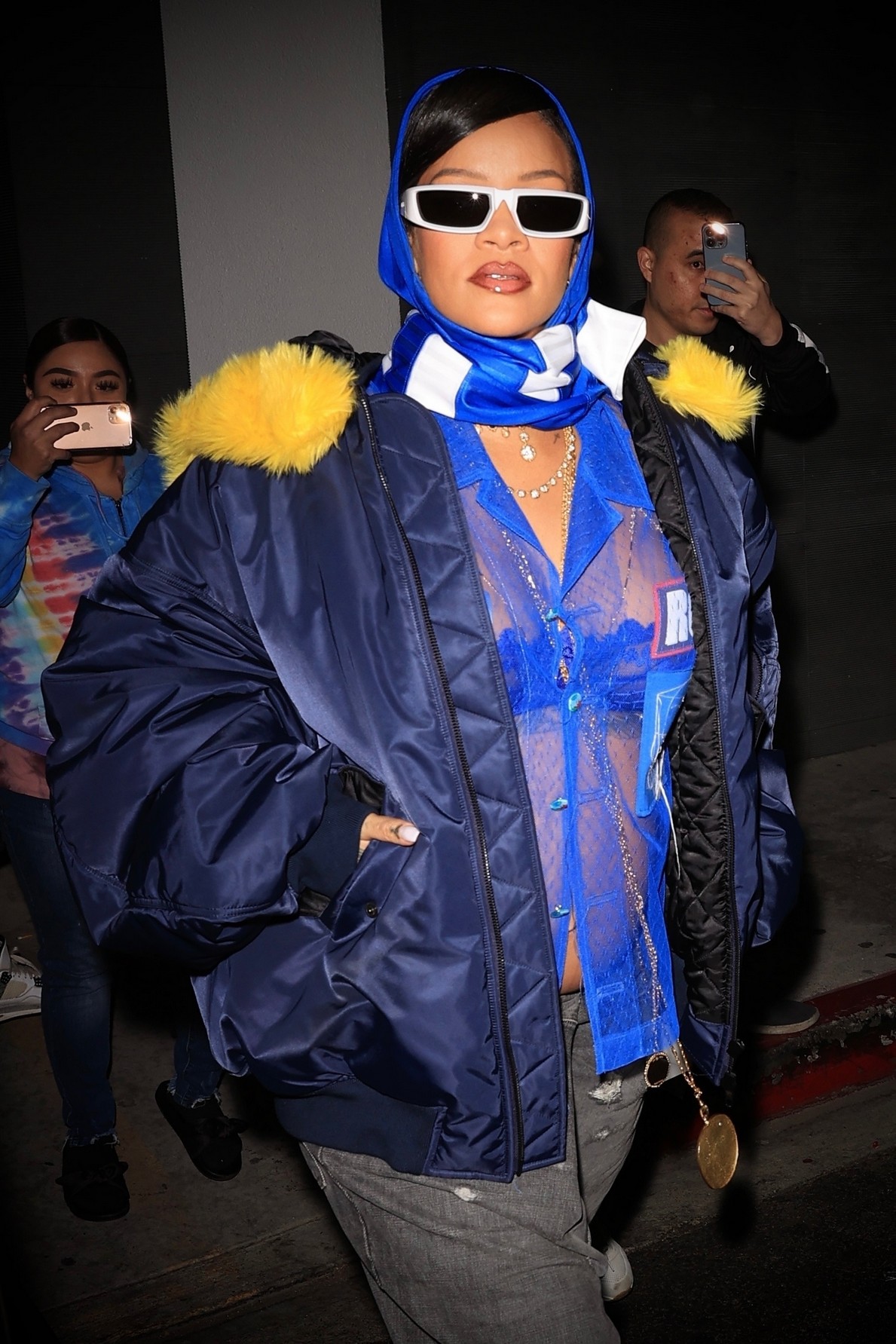 rihanna-pregnant-at-super-bowl-thefappening-cfd-12 Rihanna Pregnant At Super Bowl