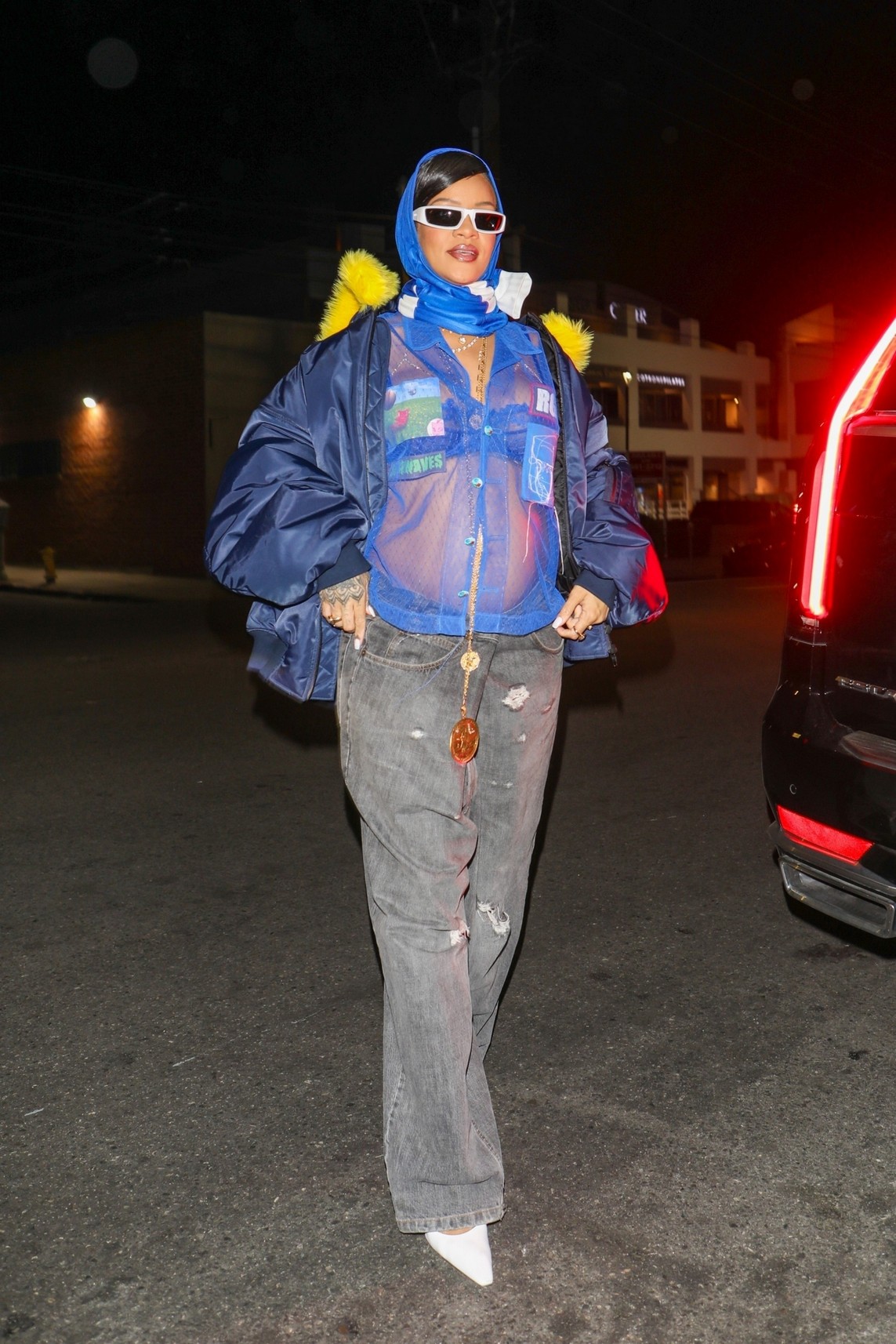 rihanna-pregnant-at-super-bowl-thefappening-cfd-7 Rihanna Preggo