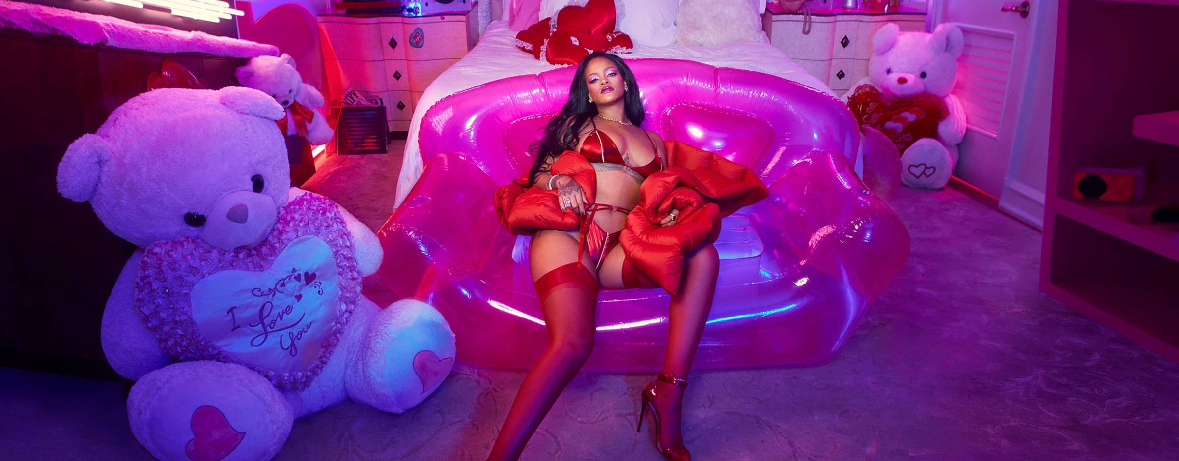 rihanna-savage-x-fenty-valentines-day-thefappening-cfd-9 Rihanna Savage Sexy Lingerie