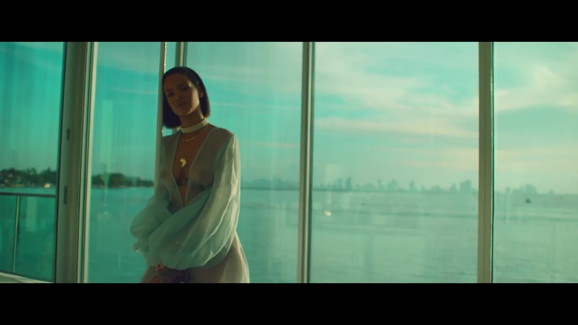 Rihanna Nude