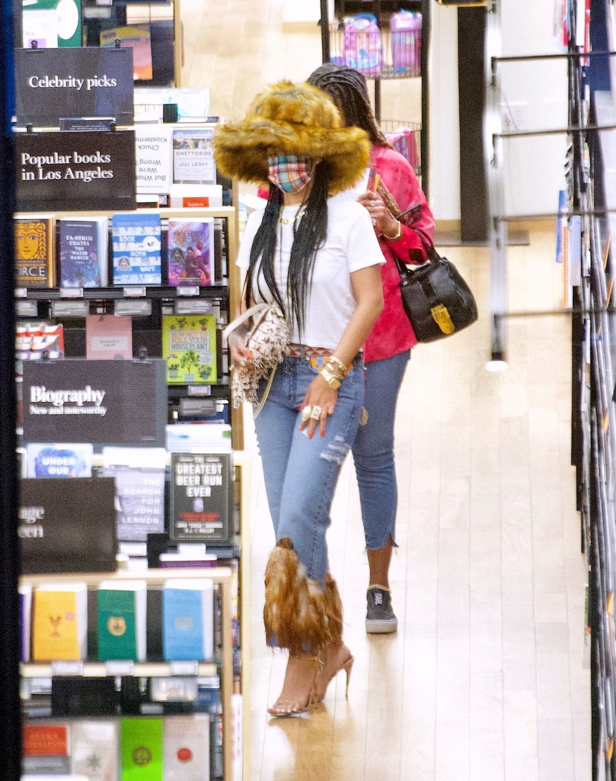 rihanna-sexy-in-the-bookstore-thefappening-cfd-18 rihanna sexy in the bookstore thefappening cfd 18