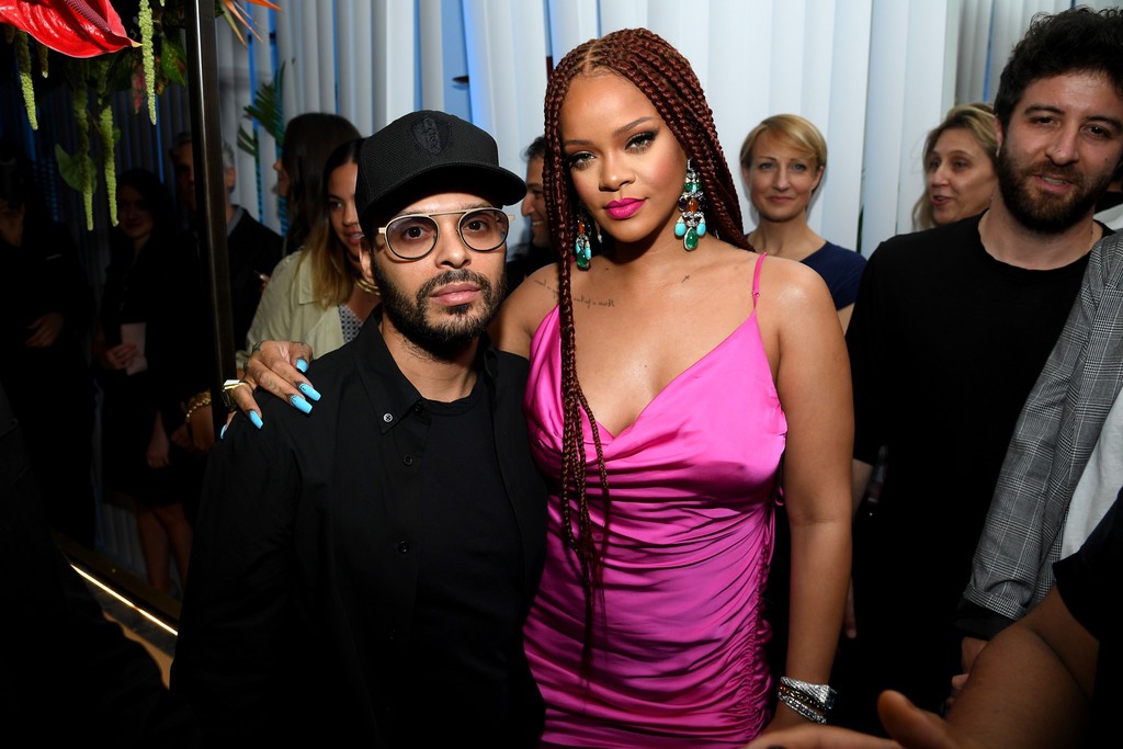 rihanna-sexy-pink-dress-at-fenty-12 Rihanna Fenty Pop-Up Launch Party