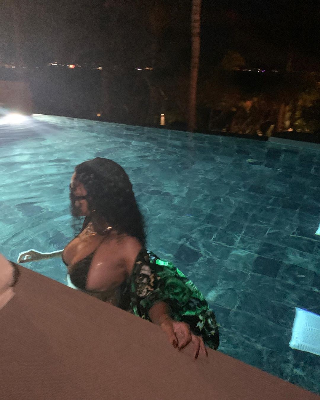 rihanna-sexy-thefappening-cfd-11 Rihanna Fappening