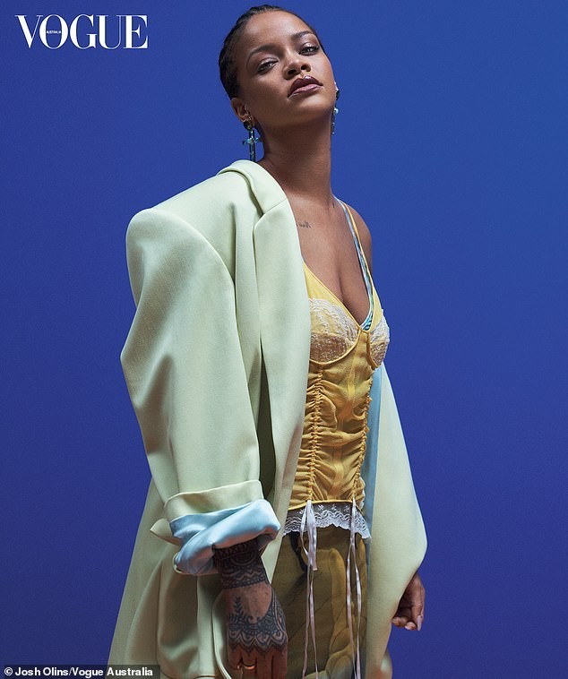rihanna-sexy-vogue-australia-1 rihanna sexy vogue australia 1