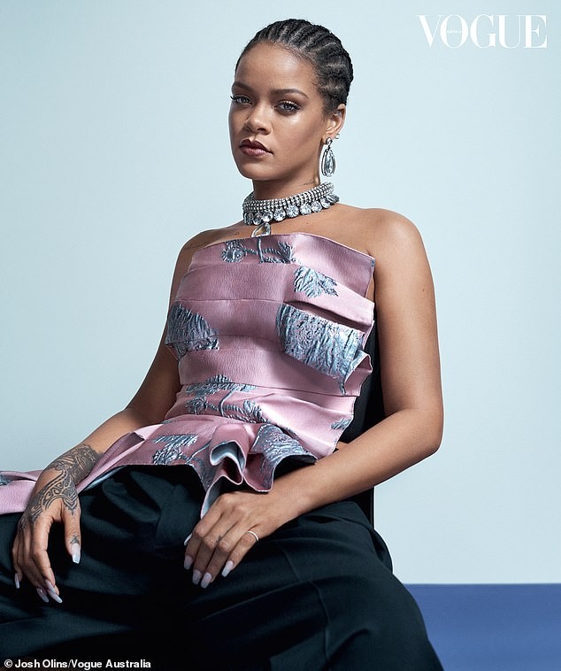 rihanna-sexy-vogue-australia-4 rihanna sexy vogue australia 4