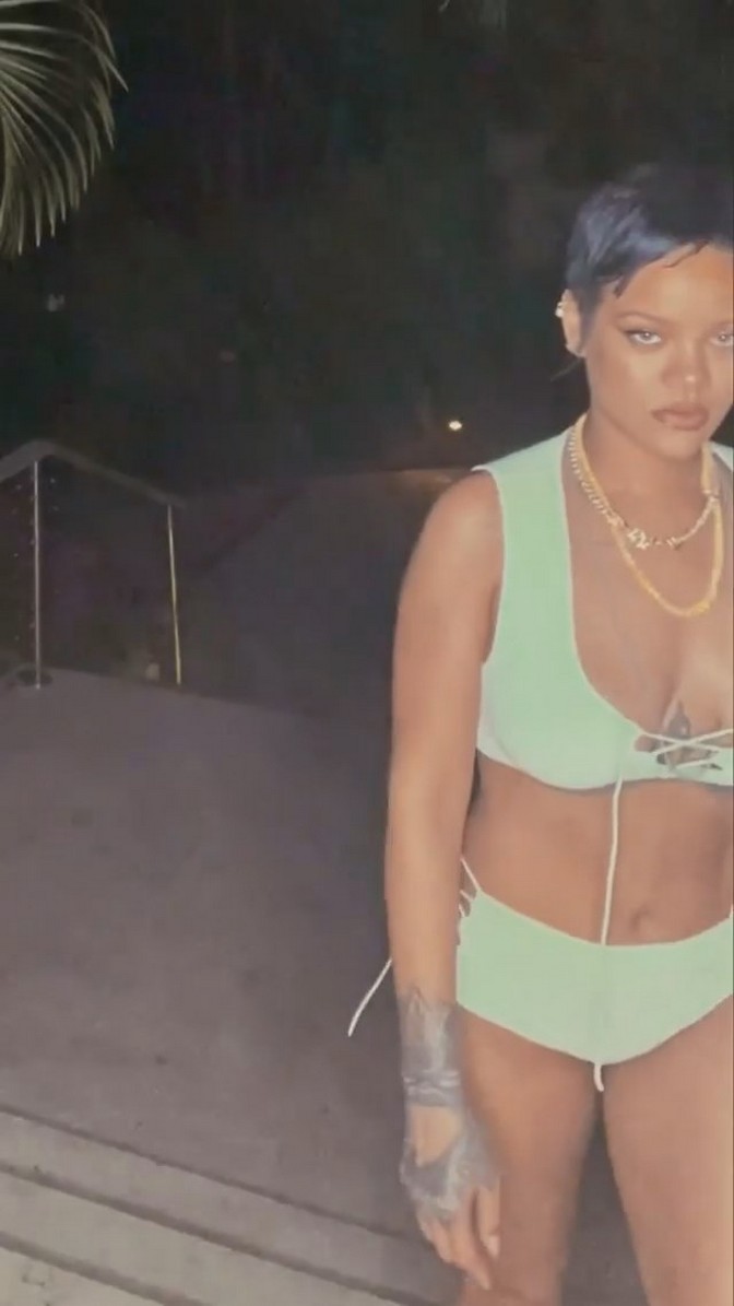 rihanna-striptease-thefappening-cfd-5 rihanna striptease thefappening cfd 5