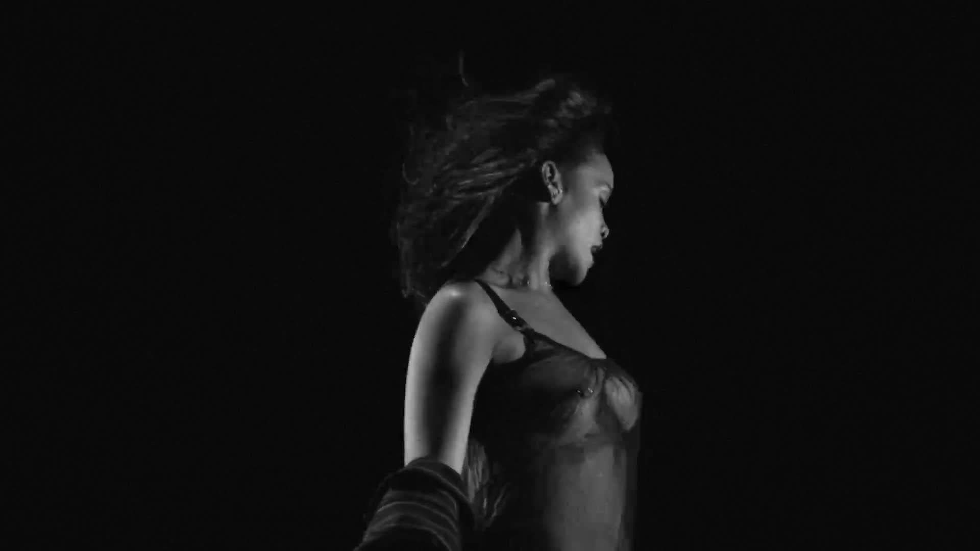 rihanna-topless-see-through-19 Rihanna-Topless-See-Through-19
