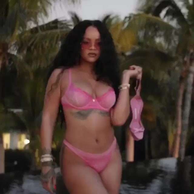 rihanna-vs-plus-size-girl-in-savage-x-fenty-thefappening-pro-8 rihanna vs plus size girl in savage x fenty thefappening pro 8