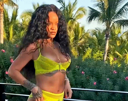 rihannas-tight-ass-in-savage-x-summer-collection-thefappening-pro rihannas tight ass in savage x summer collection thefappening pro