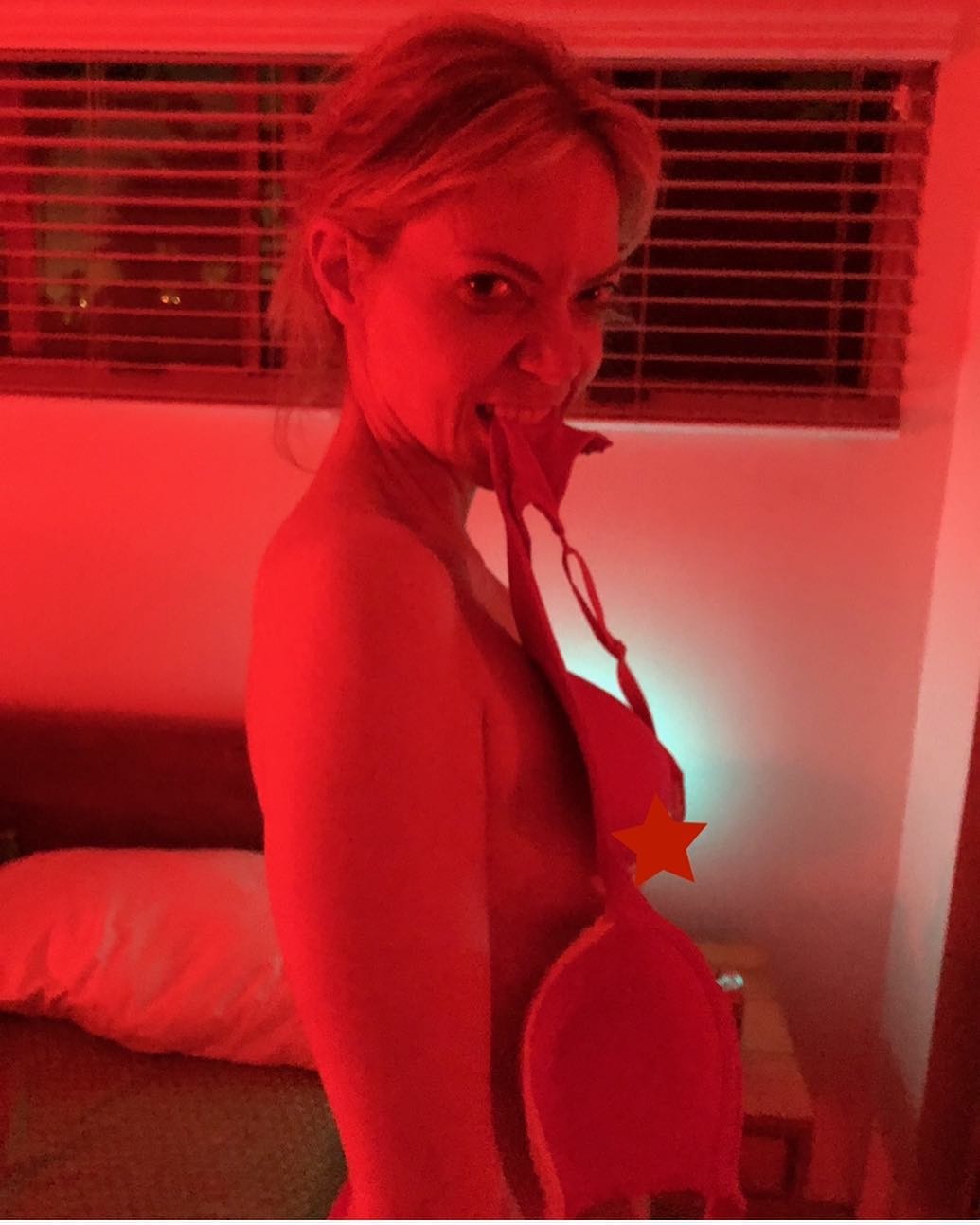riki-lindhome-leaks-nude-fappening-1 riki lindhome leaks nude fappening 1