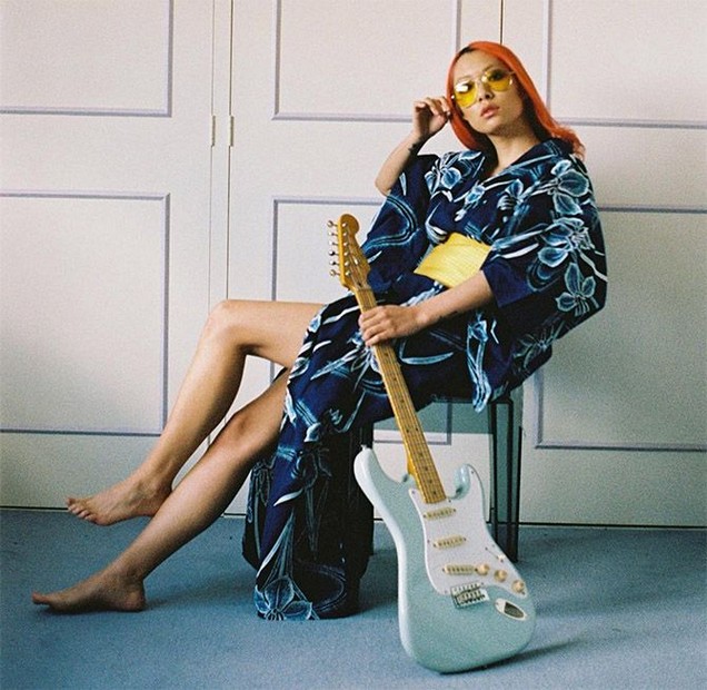rina-sawayama-barefoot-japanese-singer-thefappening-cfd-1 Rina Sawayama Barefoot Japanese Singer