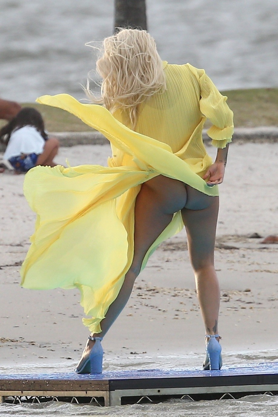 rita-ora-ass-upskirt-thefappening-cfd-22 Rita Ora Naked Ass