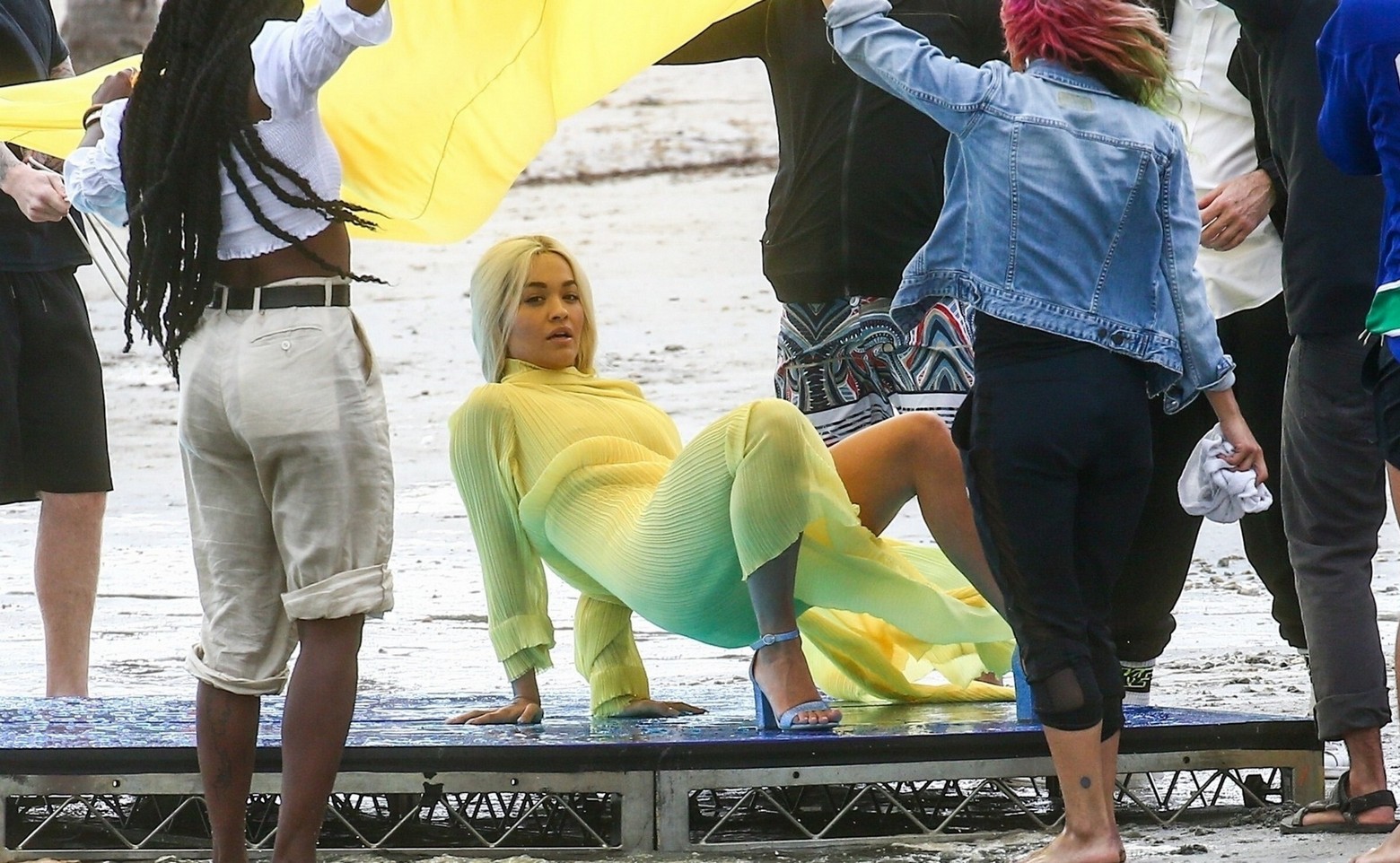 rita-ora-ass-upskirt-thefappening-cfd-24 rita ora ass upskirt thefappening cfd 24