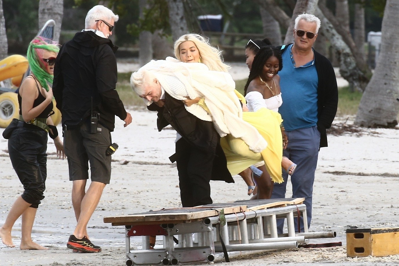 rita-ora-ass-upskirt-thefappening-cfd-39 rita ora ass upskirt thefappening cfd 39