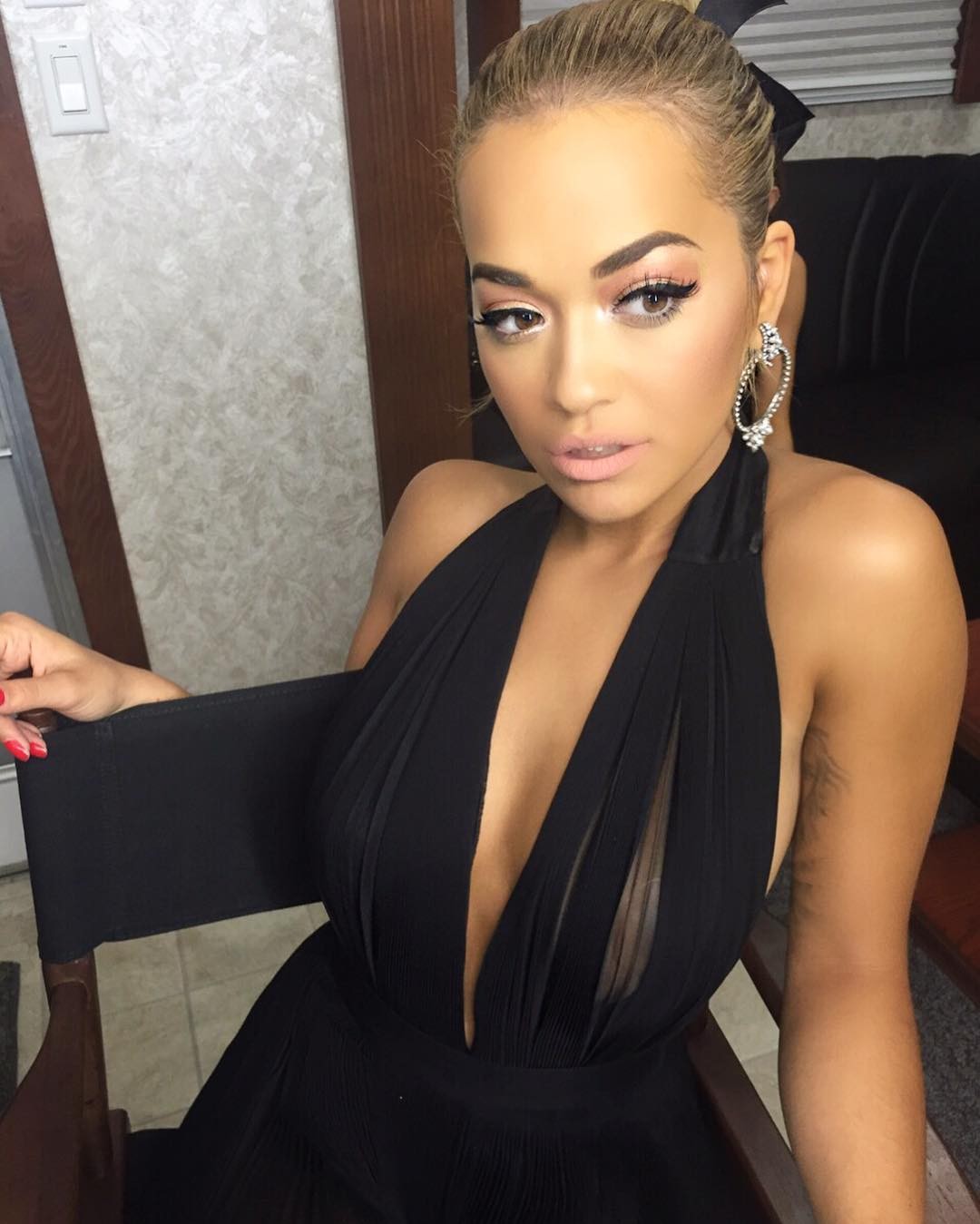 rita-ora-nude-sexy-36 rita-ora-nude-sexy-36