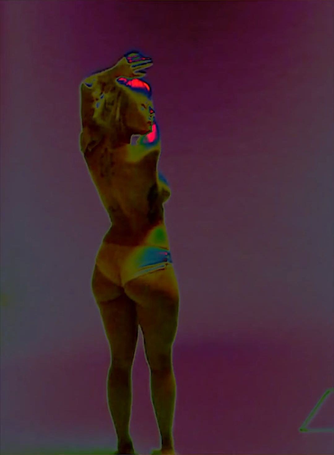 rita-ora-nude-topless-17 rita ora nude topless 17
