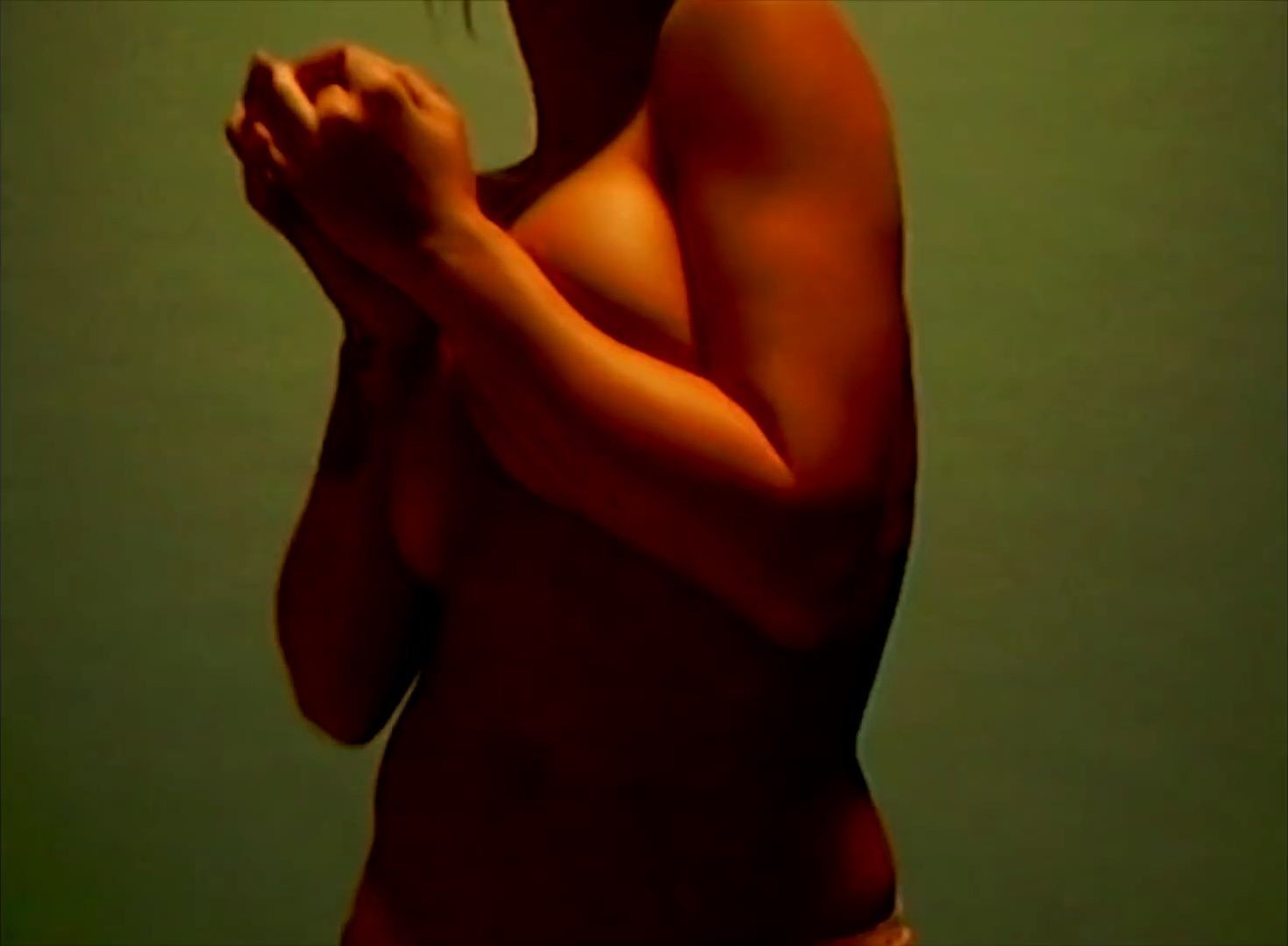 rita-ora-nude-topless-20 rita ora nude topless 20