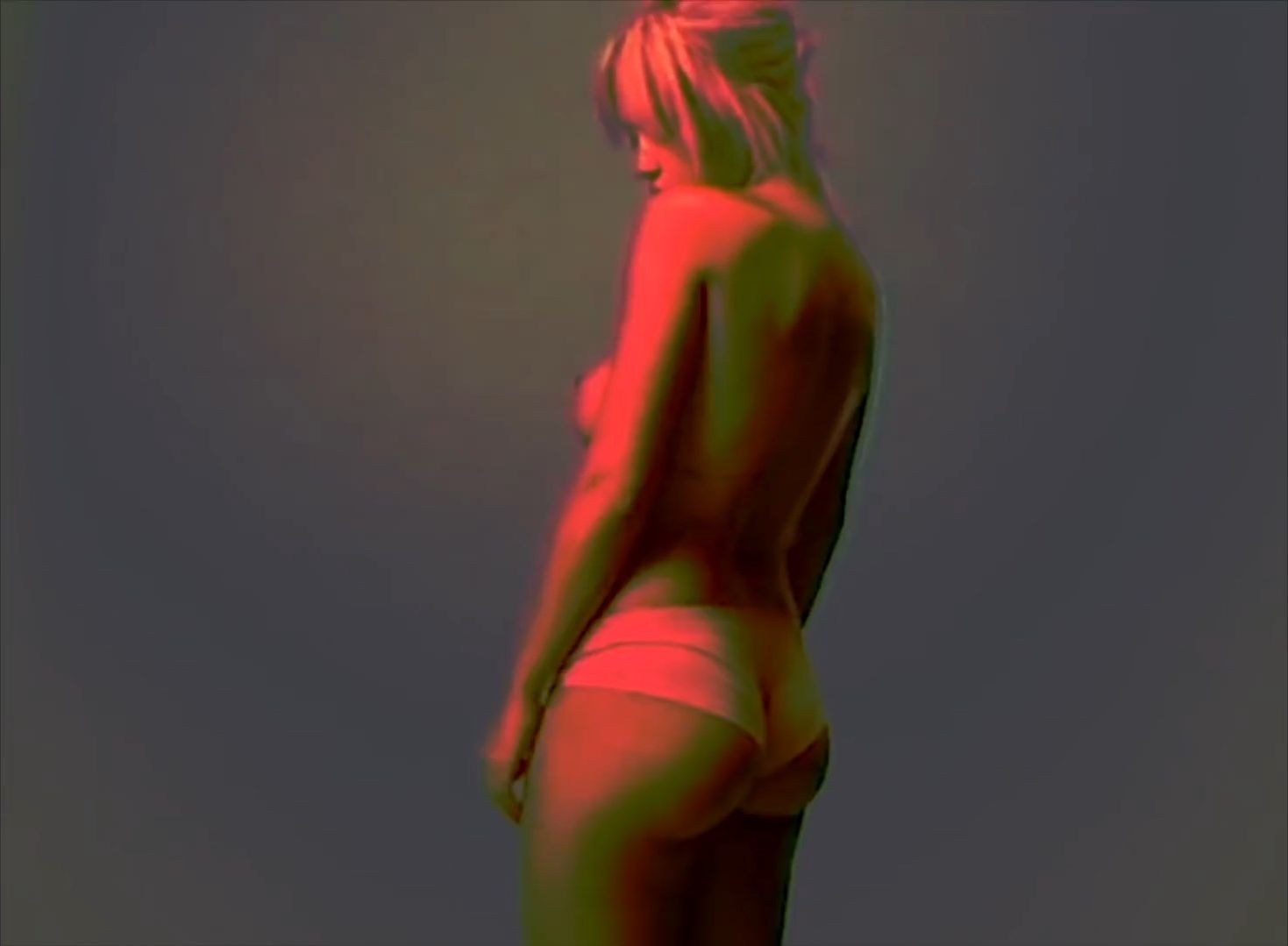 rita-ora-nude-topless-27 rita ora nude topless 27