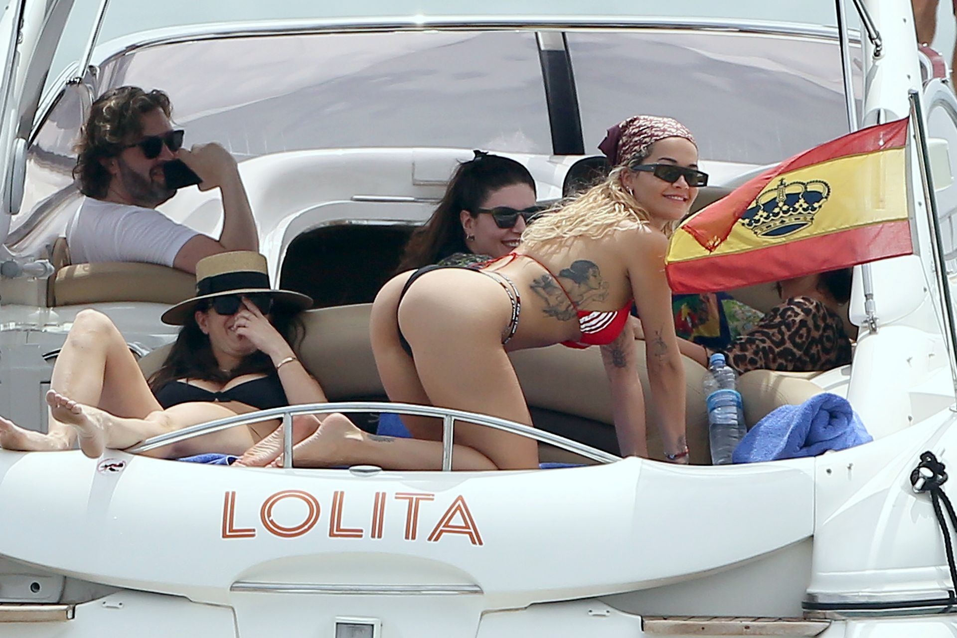 rita-ora-sexy-ass-thefappening-cfd-12 Rita Ora Posing in Ibiza