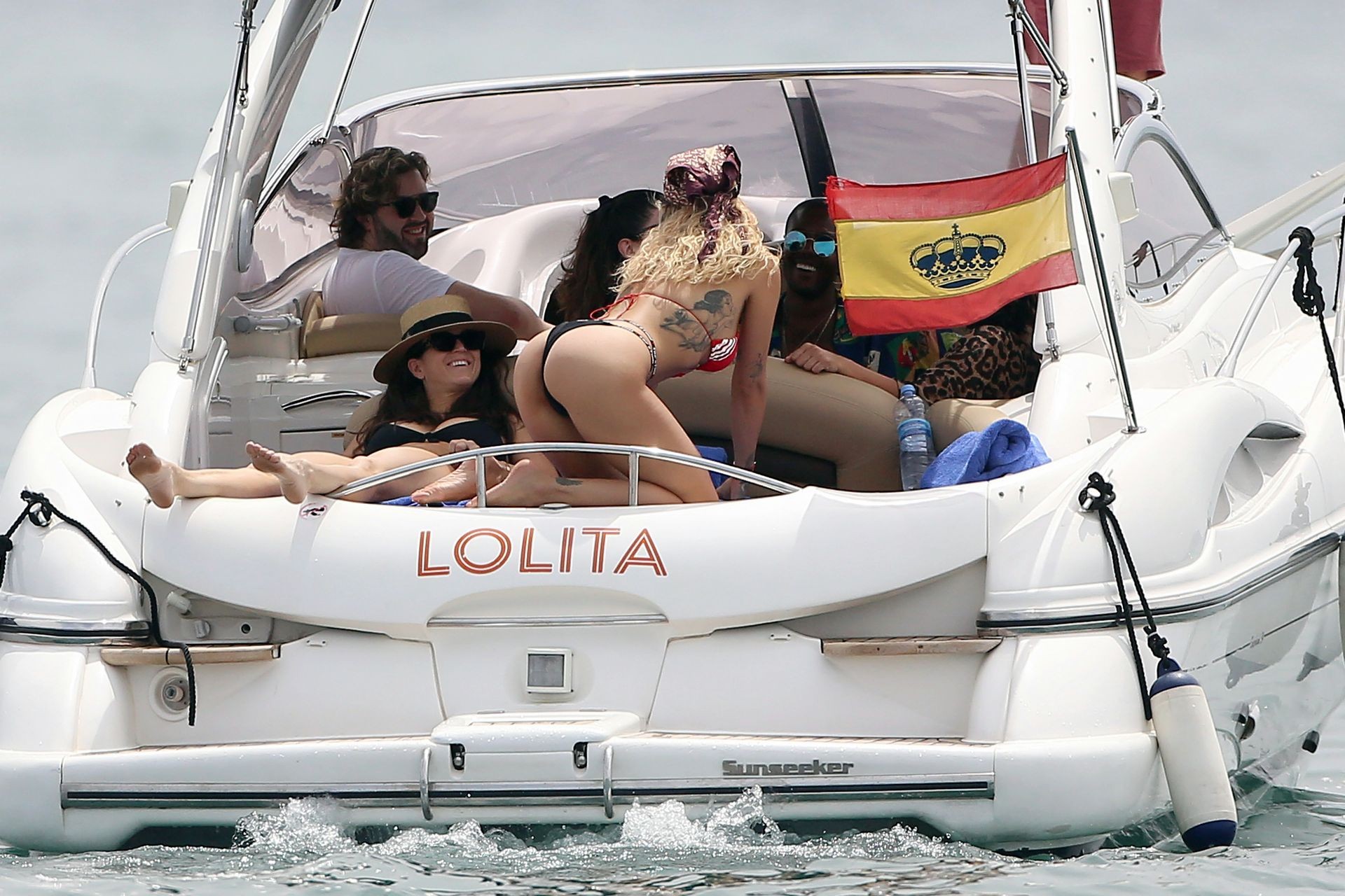 rita-ora-sexy-ass-thefappening-cfd-13 Rita Ora Posing in a bikini