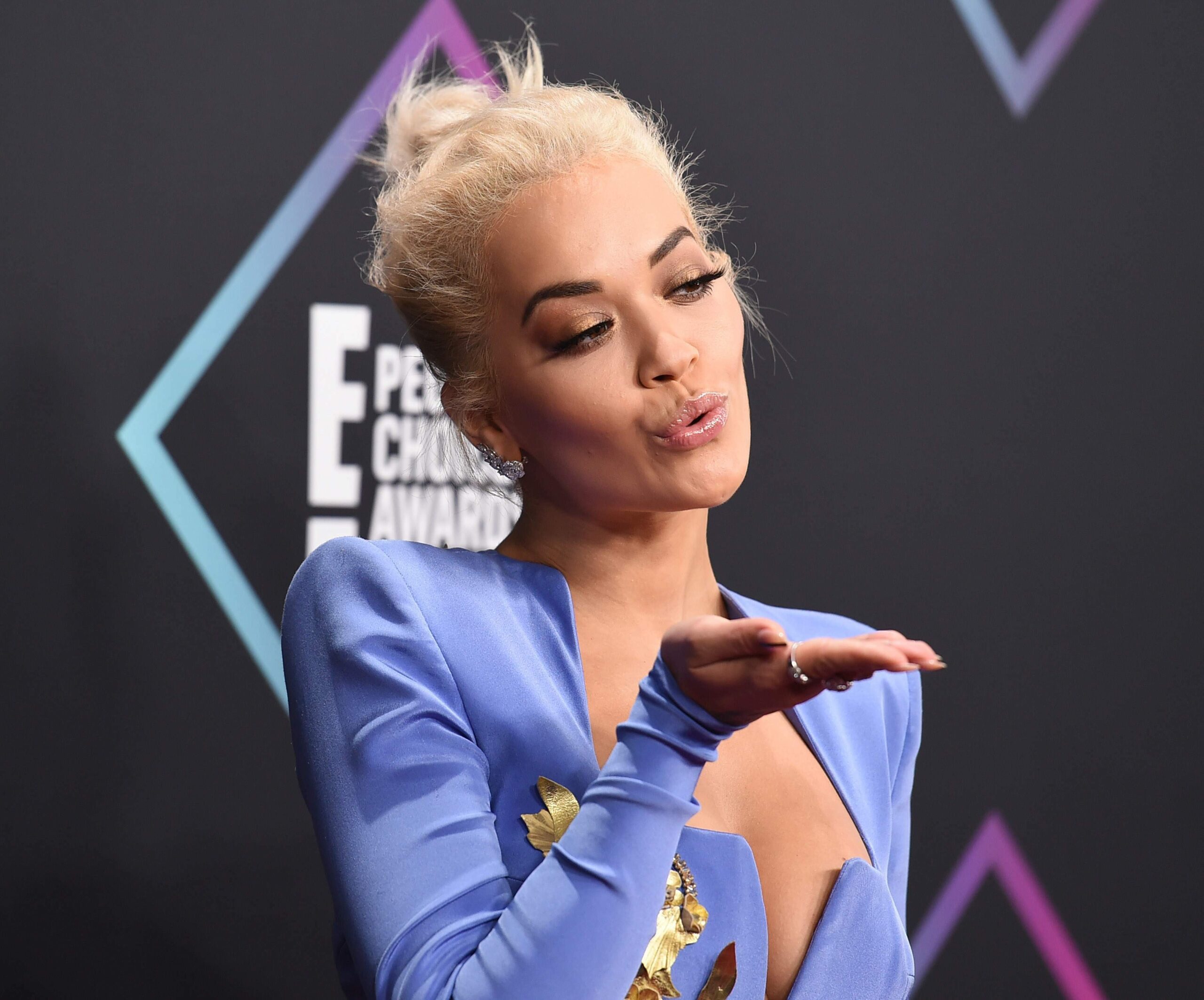 rita-ora-sexy-peoples-choice-awards-2018-4 rita ora sexy peoples choice awards 2018 4 scaled