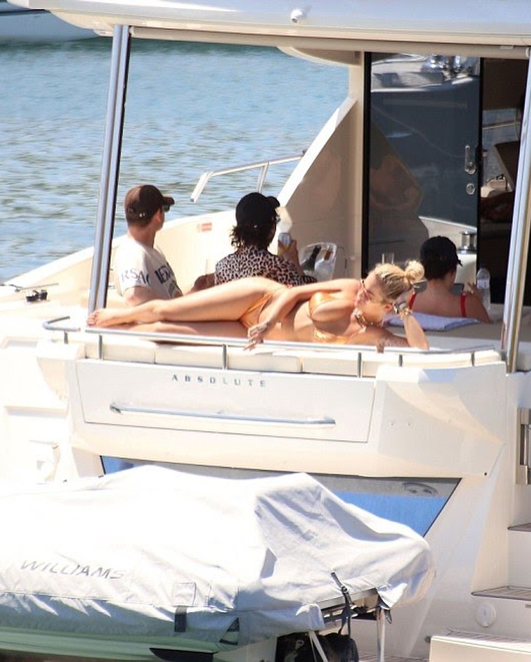 rita-ora-topless-sexy-thefappening-pro-24 rita ora topless sexy thefappening pro 24