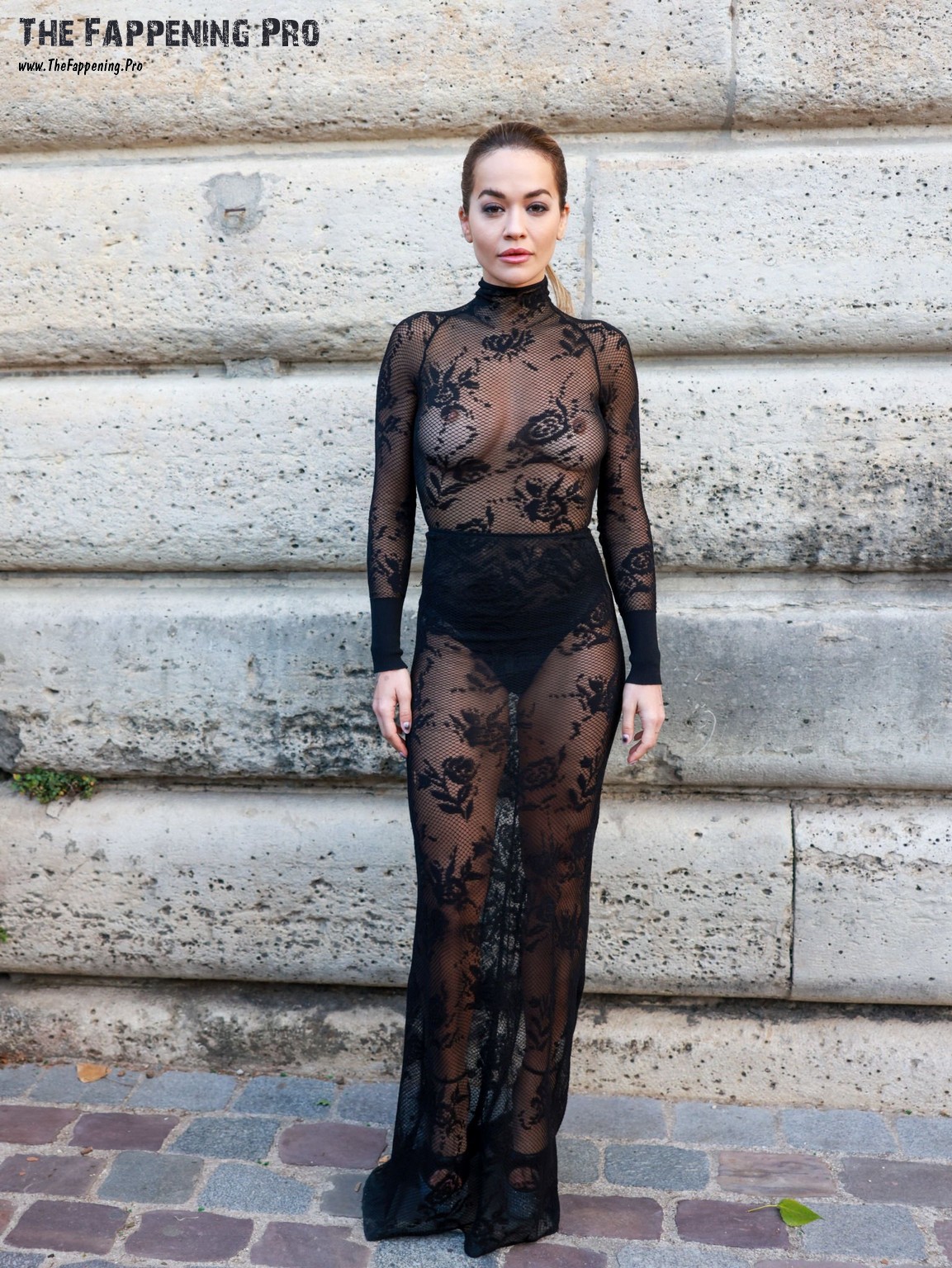 rita-ora-topless-thefappening-cfd-16 rita ora topless thefappening cfd 16
