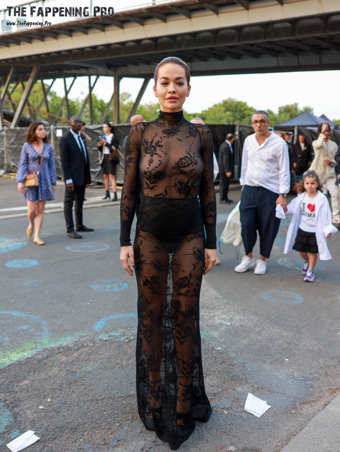 rita-ora-topless-thefappening-cfd-23 Rita Ora