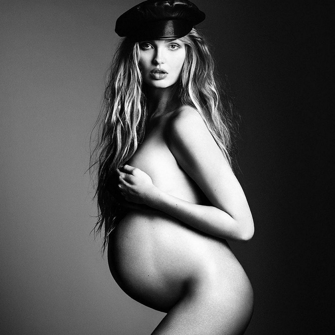 romee-strijd-pregnant-nude-thefappening-cfd-1 Romee Strijd By Philippe Vogelenzang
