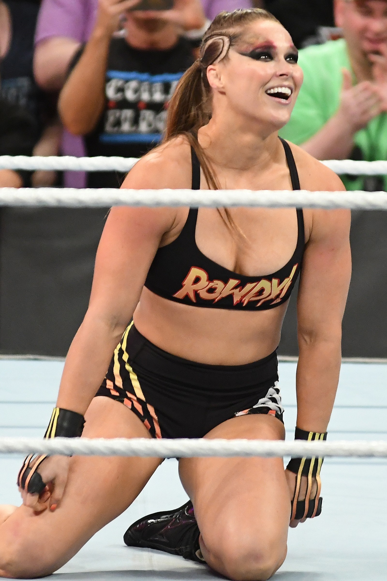 ronda-rousey-sexy-pokemon-gamer-thefappening-cfd-4 Ronda Rousey Fappening Pokemon