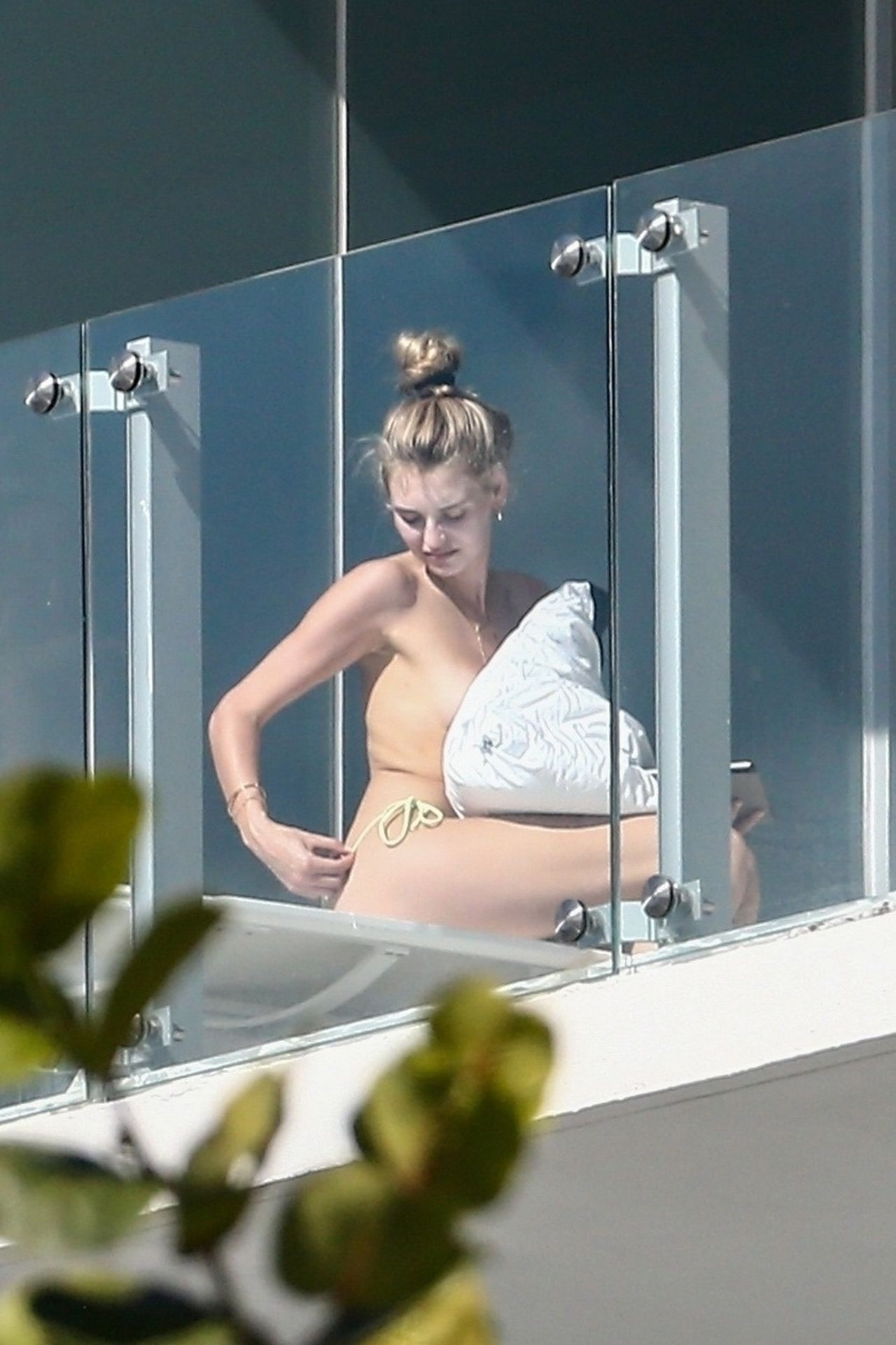 roosmarijn-de-kok-topless-sexy-thefappening-pro-17 roosmarijn de kok topless sexy thefappening pro 17