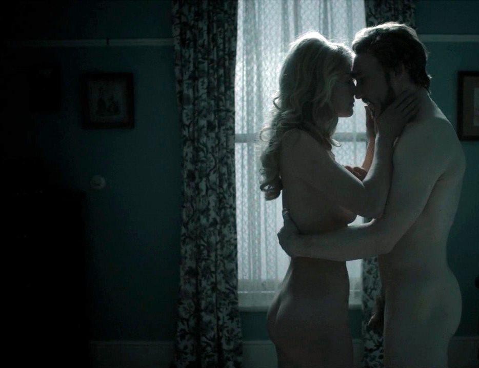rosamund-pike-nude-topless-29 rosamund pike nude topless 29