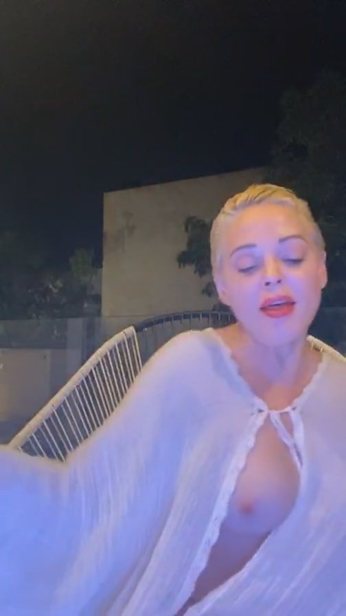 rose-mcgowan-nude-during-live-broadcast-thefappening-pro-13 rose mcgowan nude during live broadcast thefappening pro 13