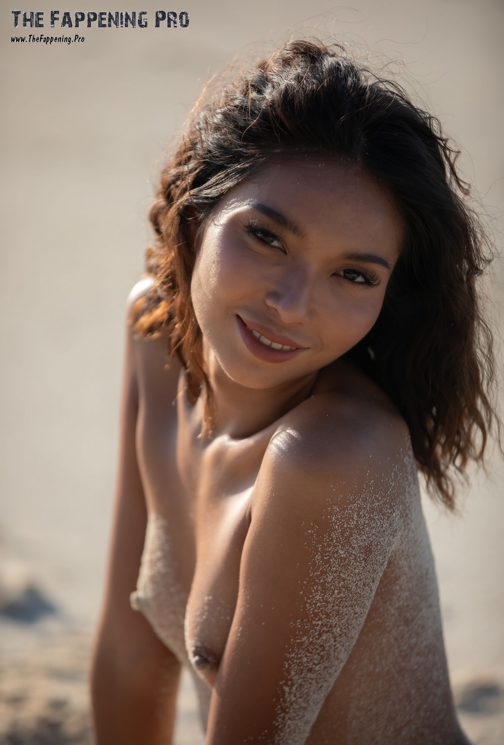 rose-rosah-nude-thefappening-cfd-20 rose rosah nude thefappening cfd 20