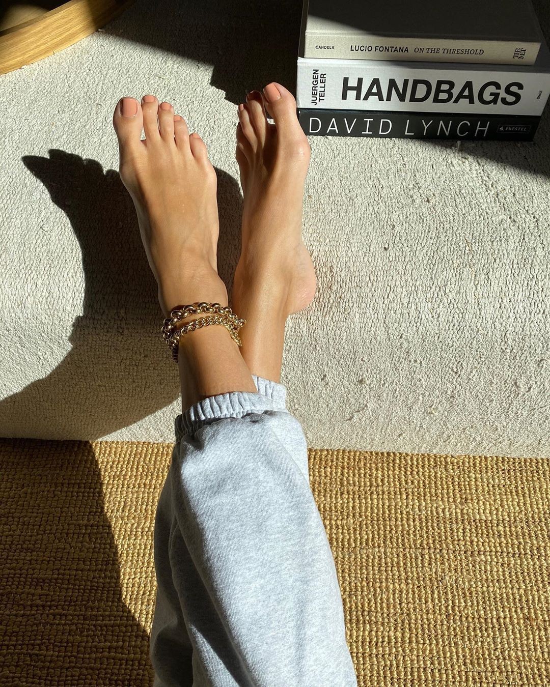 rosie-huntington-whiteley-naked-feet-and-tits-thefappening-pro-7-1 Rosie Huntington-Whiteley Naked Feet