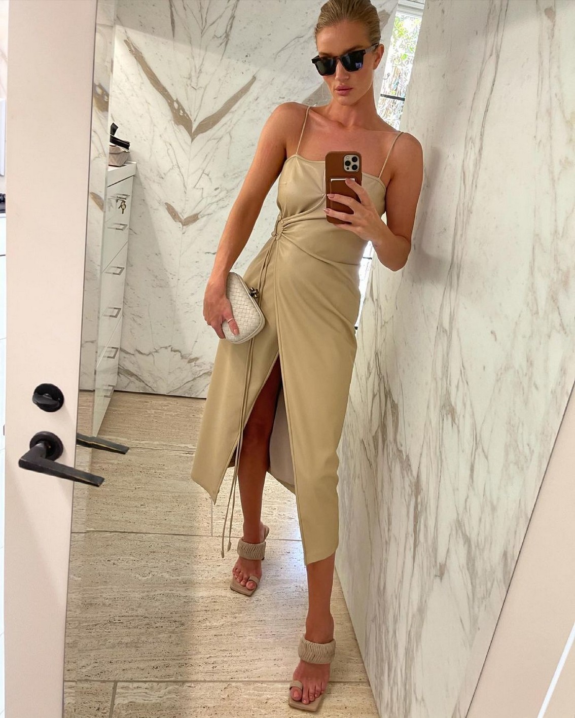 rosie-huntington-whiteleys-top-ten-looks-with-pokies-thefappening-cfd-1 Rosie Huntington-Whiteley's Top Ten Looks With Pokies