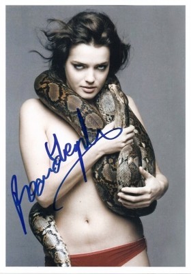 roxane-mesquida-nude-11 roxane mesquida nude 11