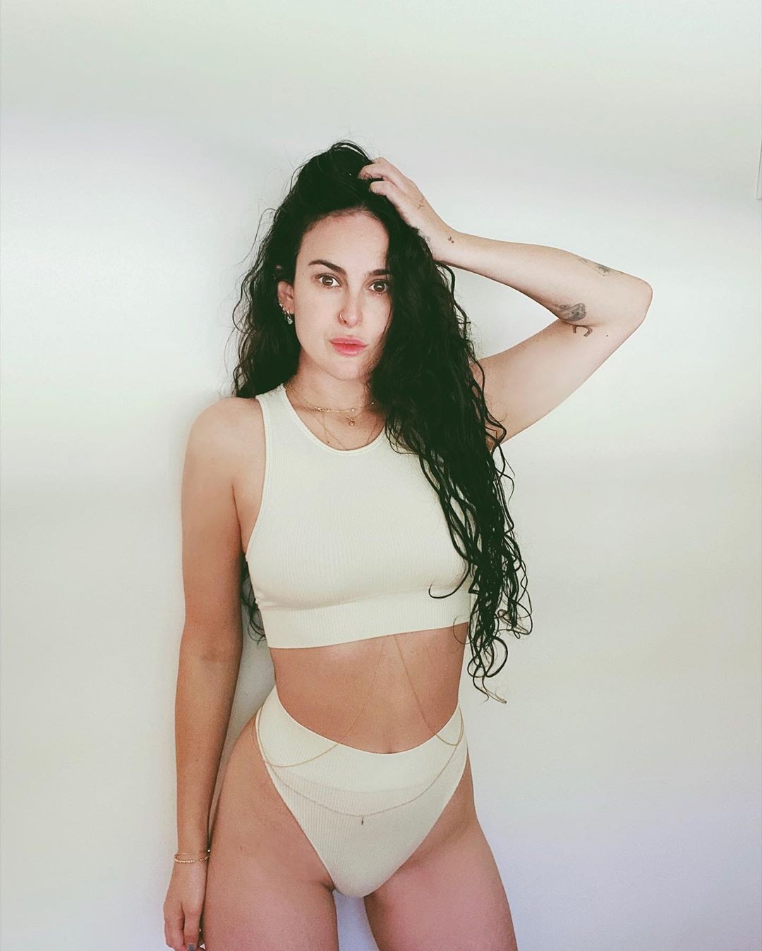 rumer-willis-sexy-in-2020-after-beating-alcoholism-thefappening-cfd-4 Rumer Willis Hot In Lingerie