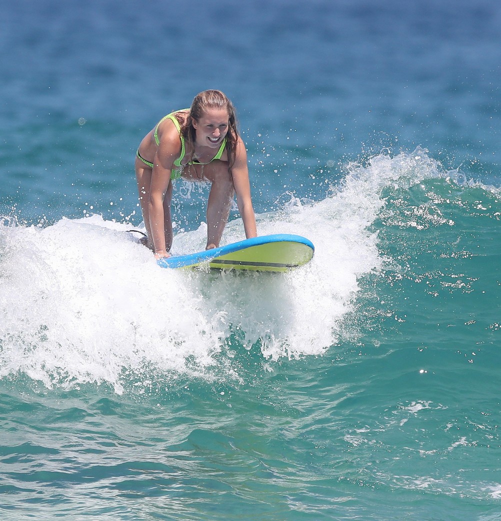 sailor-brinkley-cook-sexy-surfing-33 sailor brinkley cook sexy surfing 33
