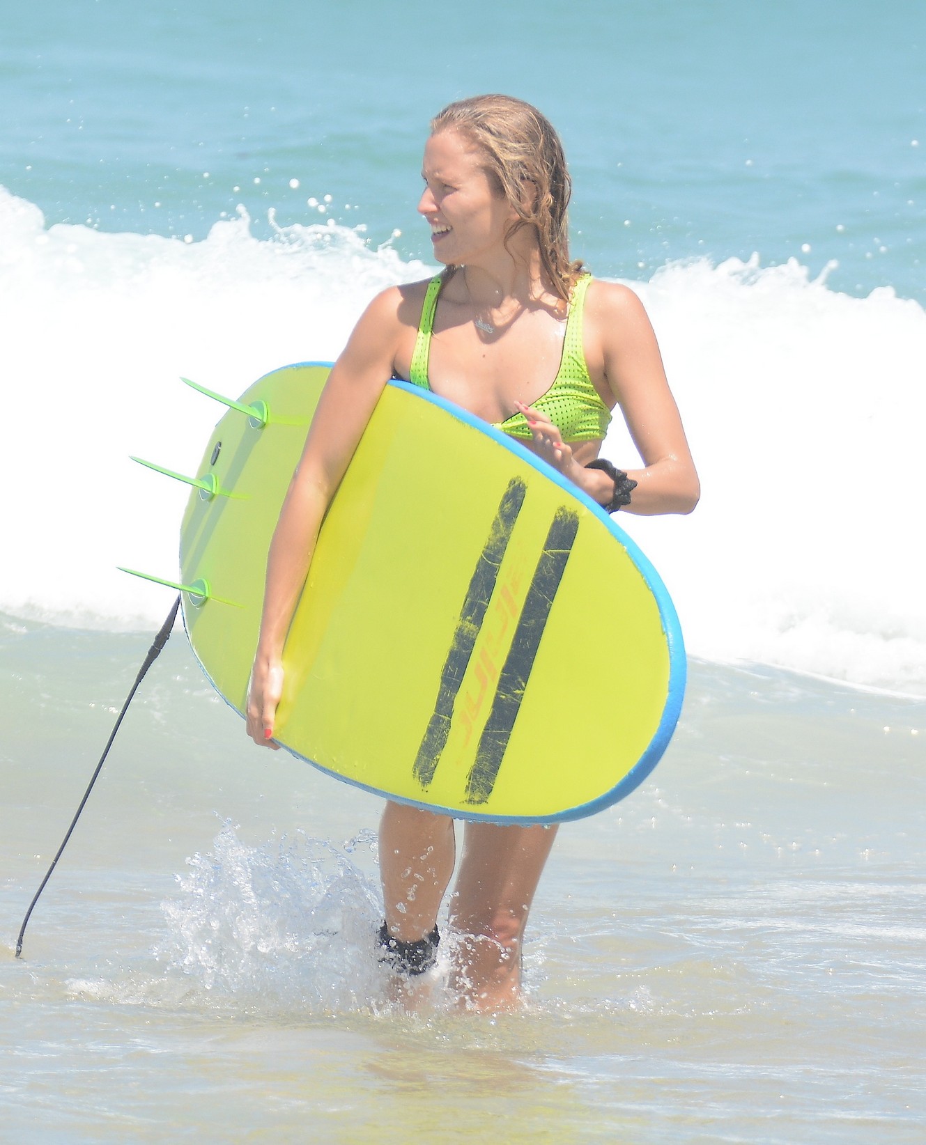 sailor-brinkley-cook-sexy-surfing-45 sailor brinkley cook sexy surfing 45
