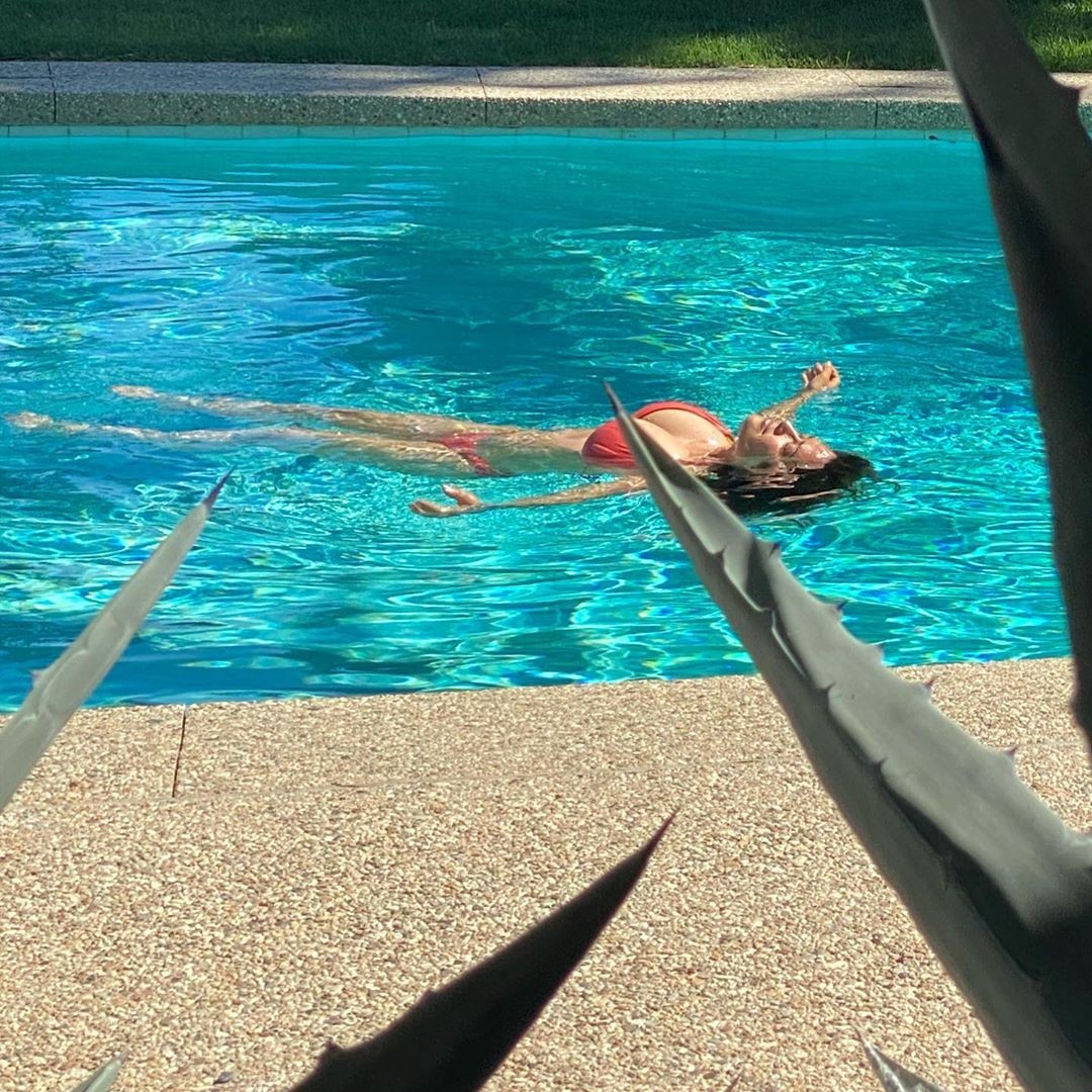salma-hayek-sexy-on-her-54th-birthday-thefappening-cfd-2 salma hayek sexy on her 54th birthday thefappening cfd 2