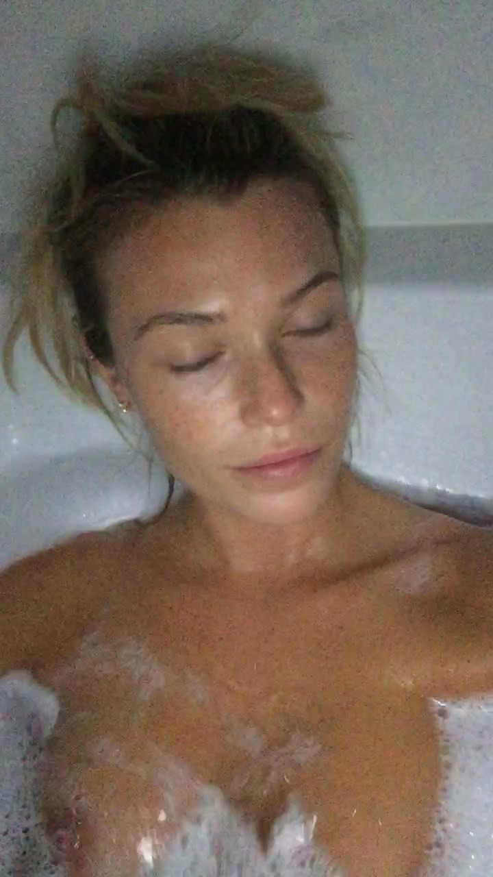 samantha-hoopes-nude-11 samantha hoopes nude 11