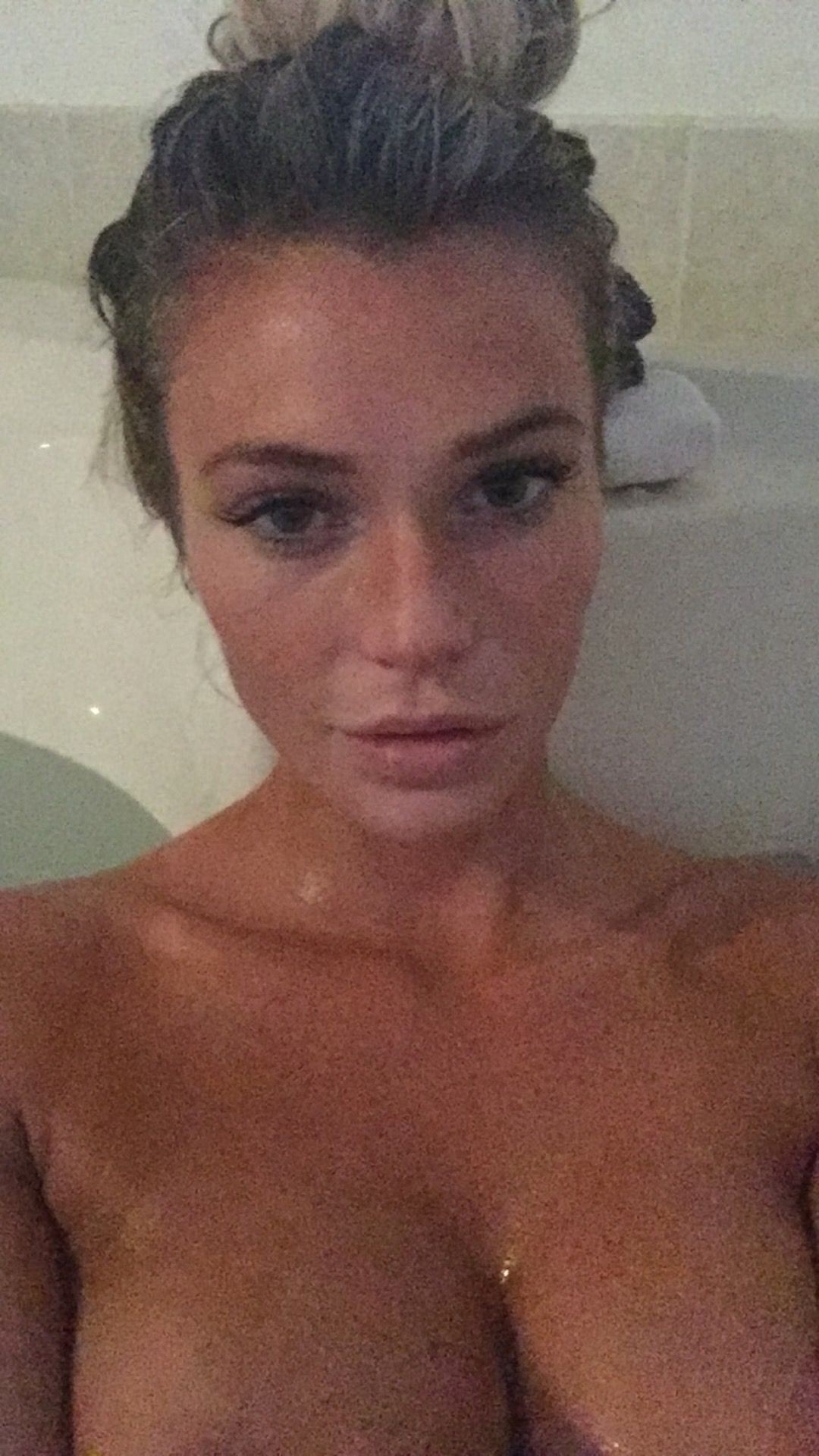 samantha-hoopes-nude-13 samantha hoopes nude 13