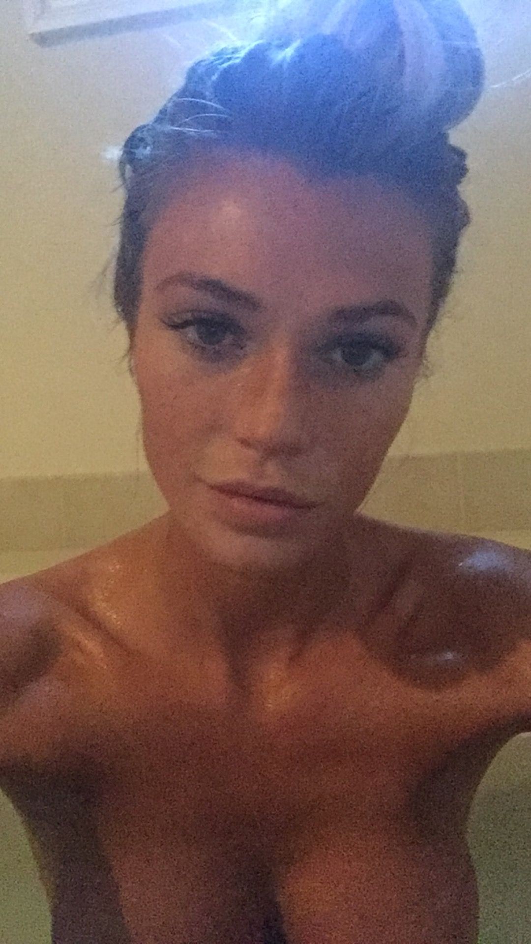 samantha-hoopes-nude-14 samantha hoopes nude 14