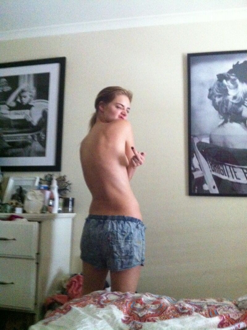 samara-weaving-nude-leaked-fappening-14 Samara-Weaving-Nude-Leaked-Fappening-14