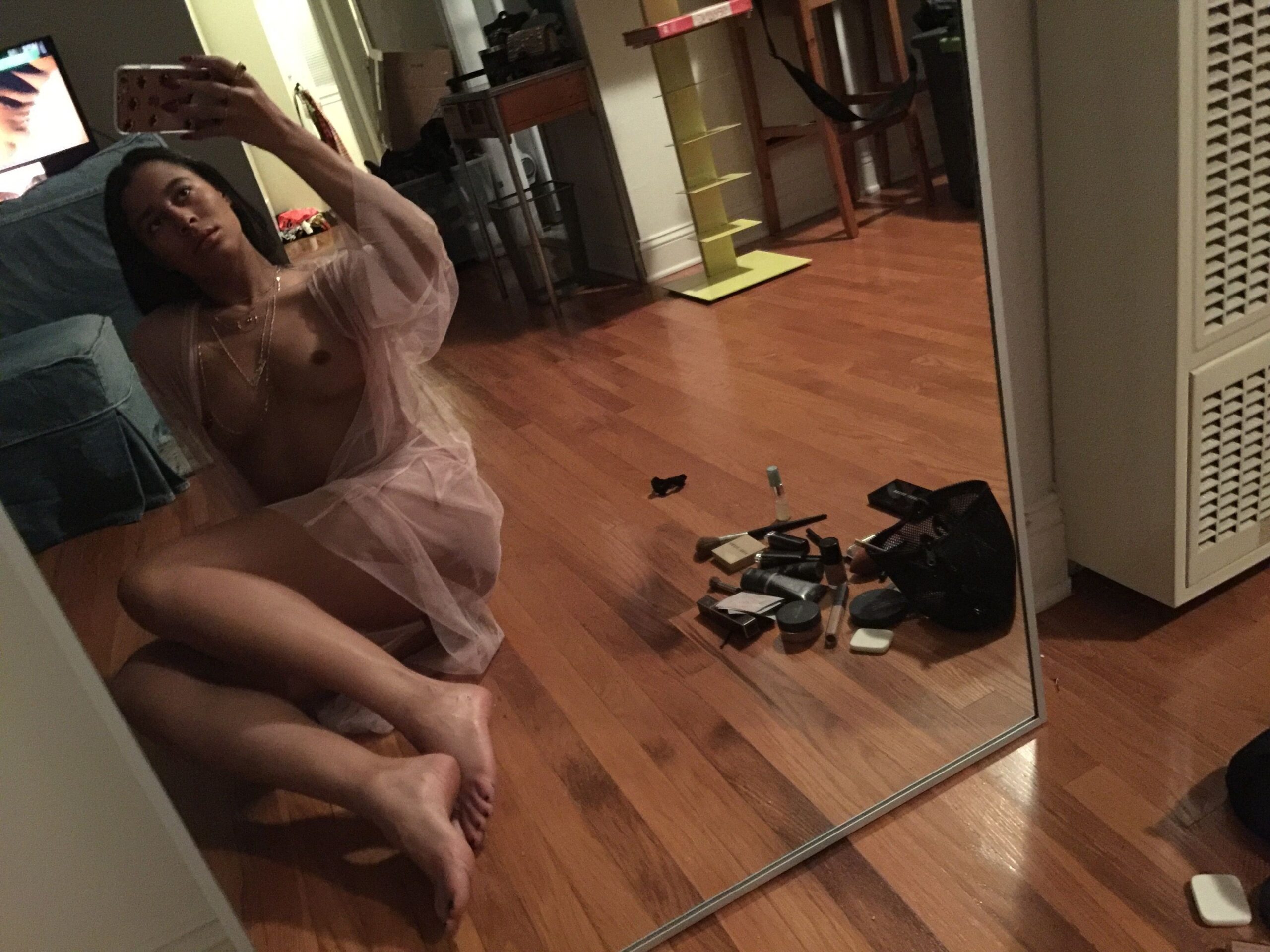 sami-miro-nude-thefappening-part-two-1 Sami-Miro-Nude-thefappening-Part-Two-1