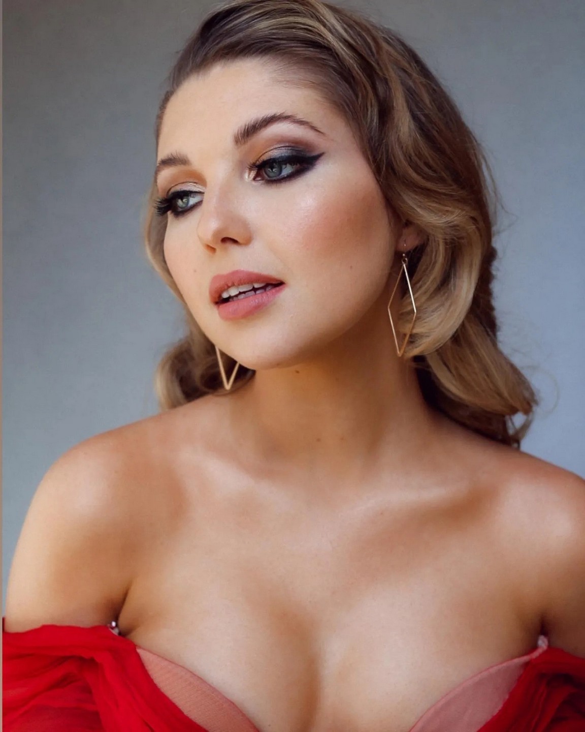 sammi-hanratty-cleavage-thefappening-cfd-1 Sammi Hanratty