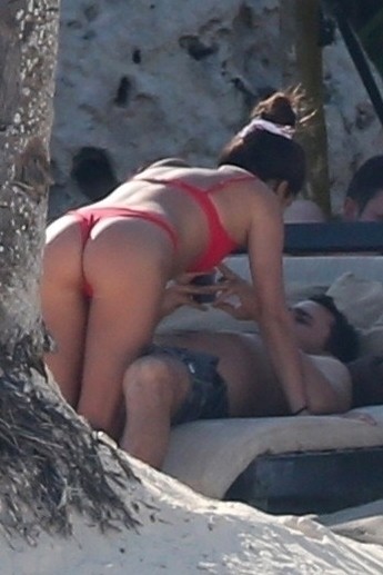 sara-sampaio-bikini-ass-26 sara sampaio bikini ass 26