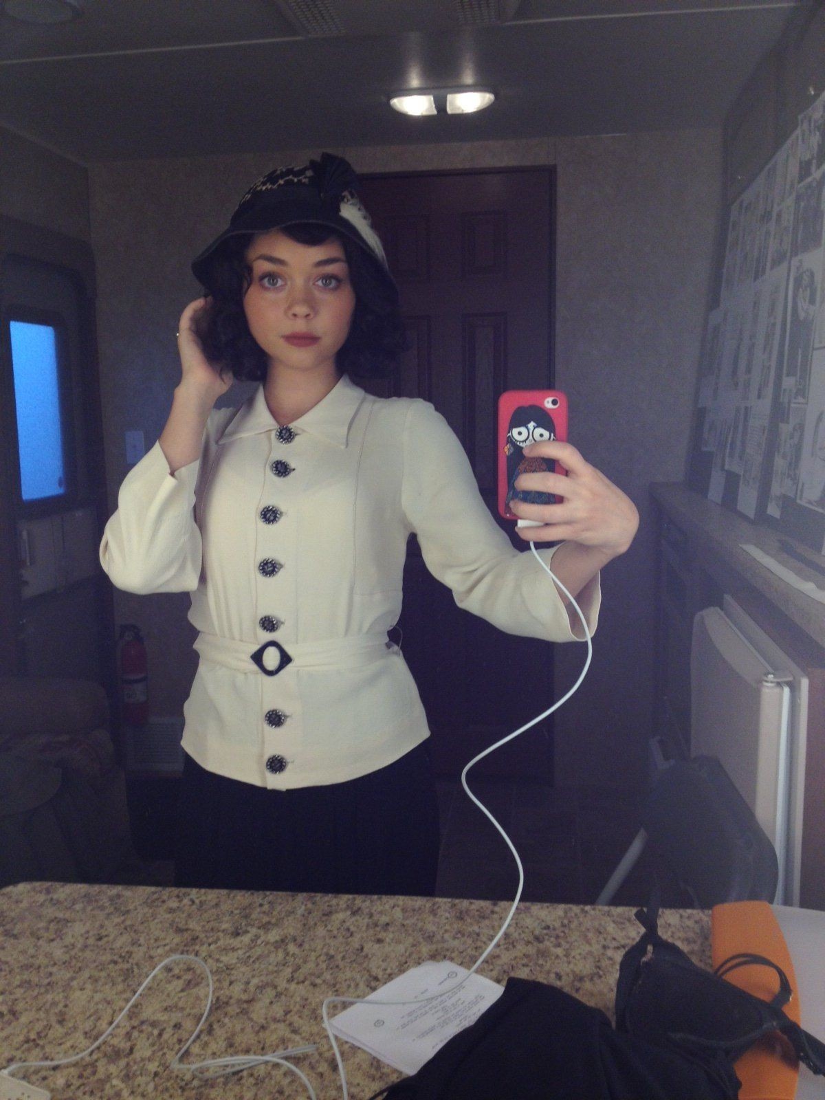 sarah-hyland-nude-the-fappening-pro-1 sarah hyland nude the fappening pro 1